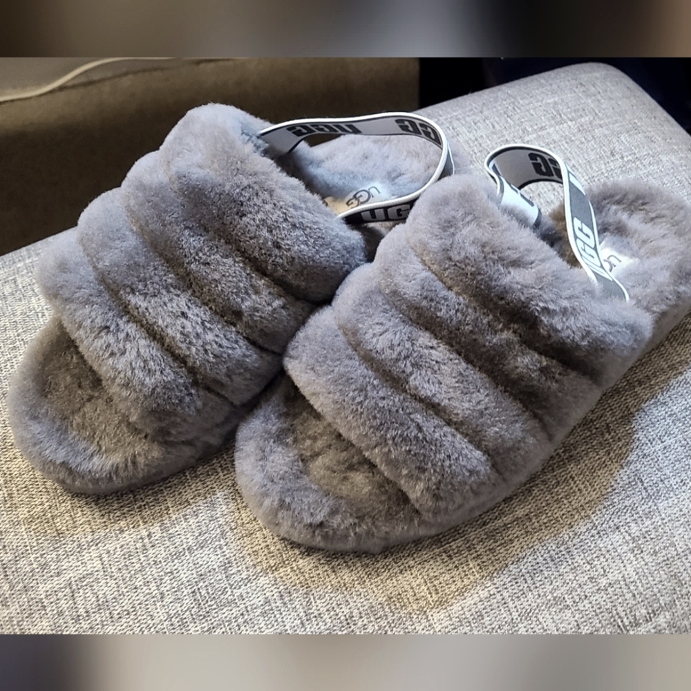 UGG Fluff Yeah Gray size 7